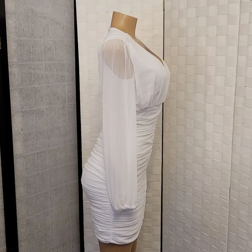 BRAND NEW LOVE X DESIGN RUCHED BODYCON LONG SLEEVE V NECK MINI  COCKTAIL… - Picture 4 of 14